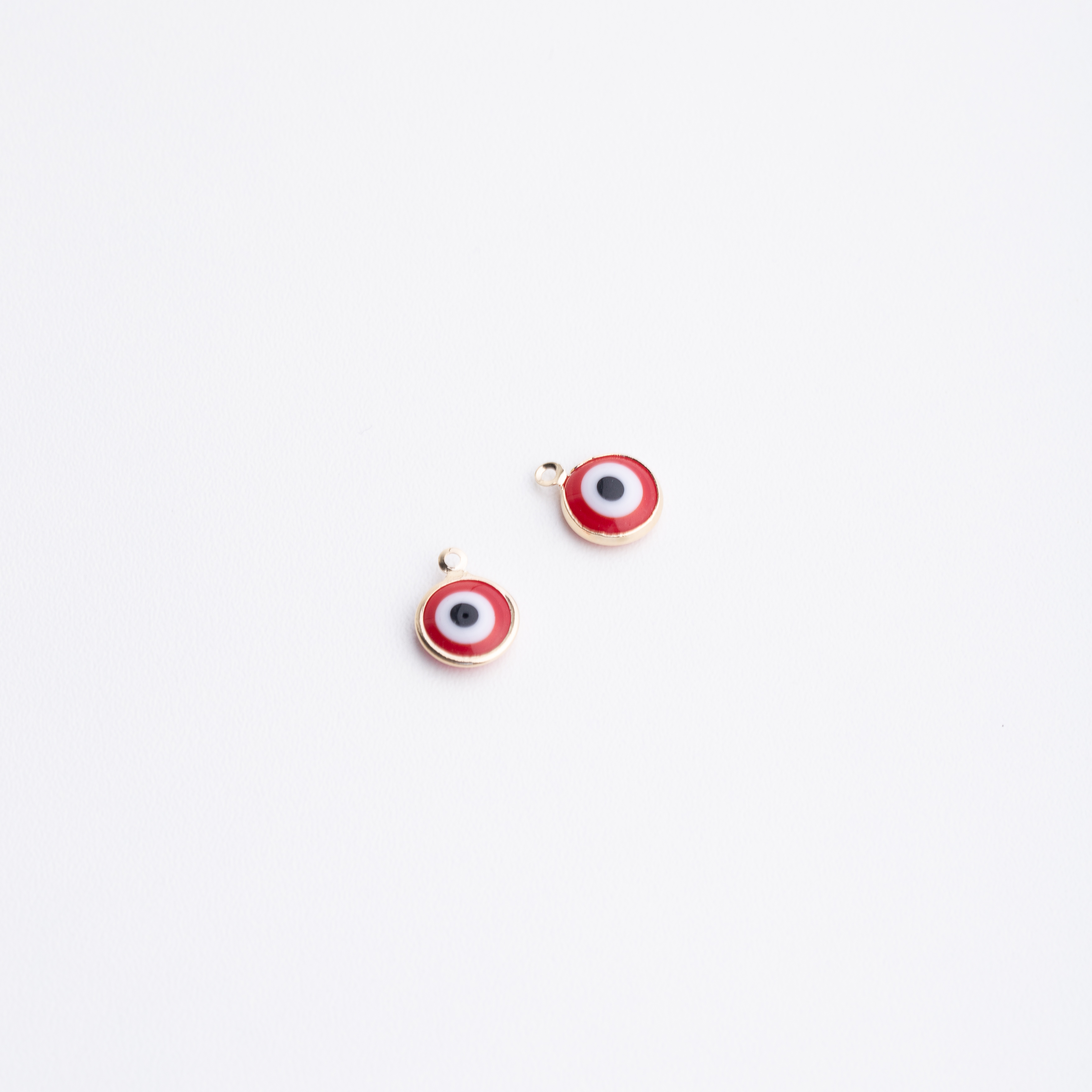 19801 Red Eye Pendant 10mm